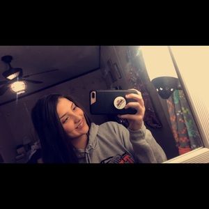 Meet your Posher, Claire